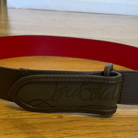 Christian Louboutin - Picture 4 of 13